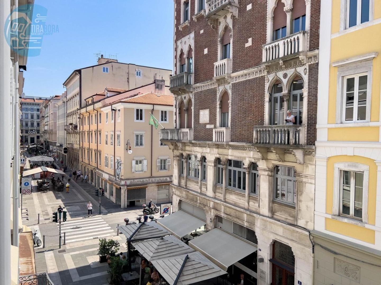 San Nicolo 14 Tirabora Short Rent Lägenhet Trieste Exteriör bild